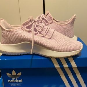 Adidas Tubular Shadow J/size 6y or 7.5w